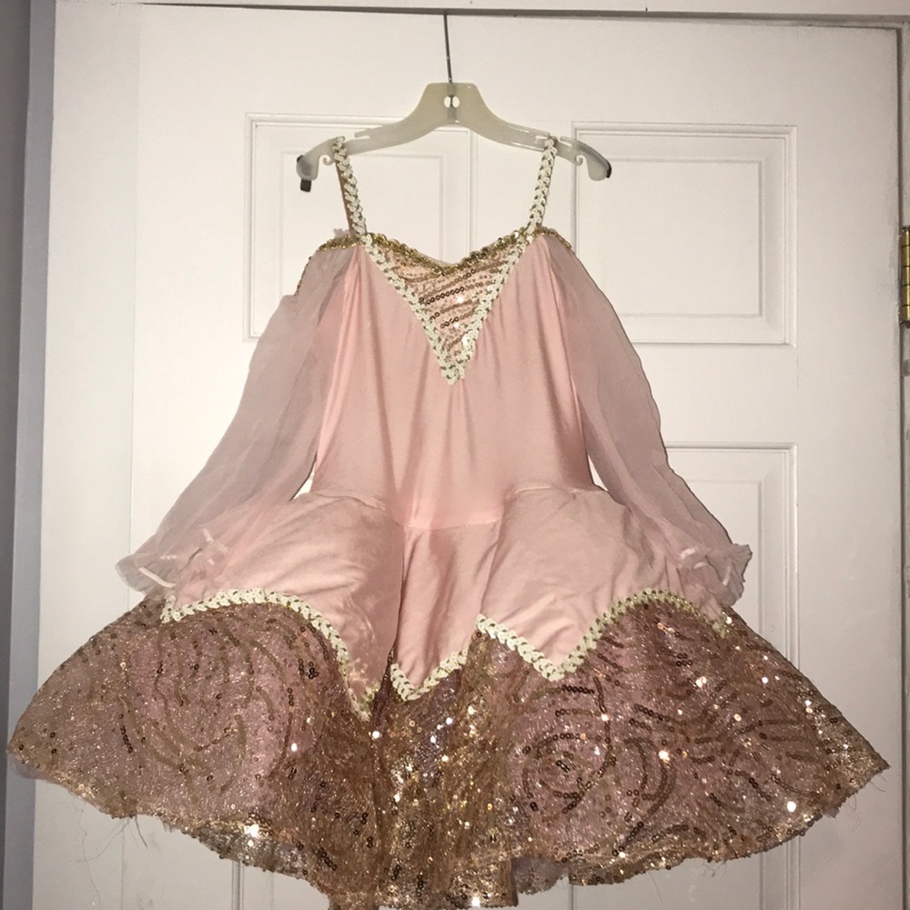 !baby pink ballet costume!
